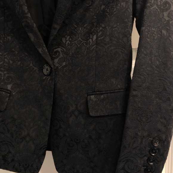 Express Jackets & Blazers - Express - Black Lace-Look/Textured, Fitted Blazer